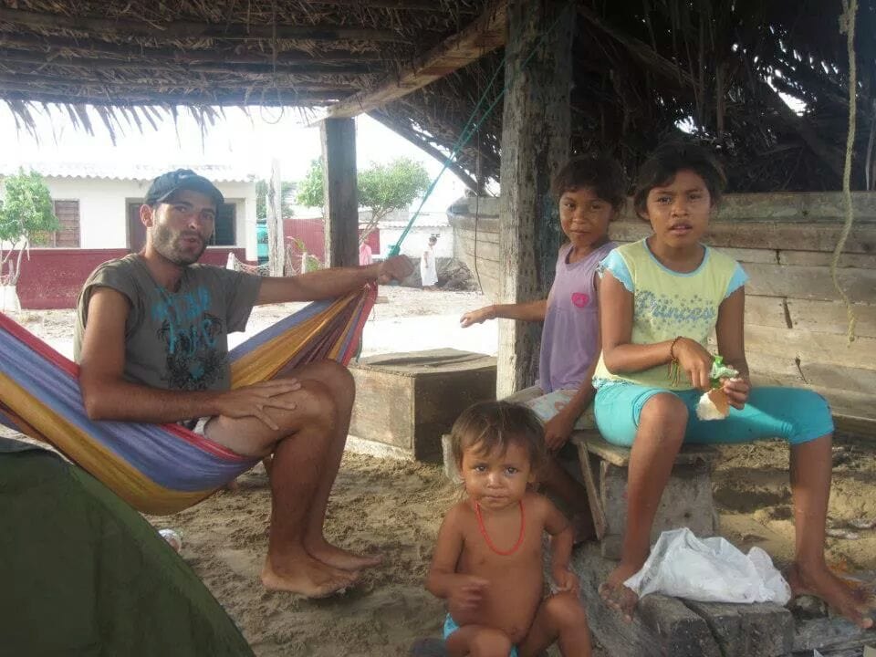 Don’t Do This in Colombia: 22 Things Not to Do in Colombia, Viajar a dedo. Tips On How to Be a Responsible Traveler