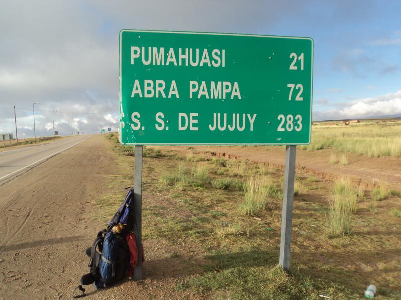 Light luggage for hitchhiking.  hitchhiking tips, hitchhiking guide