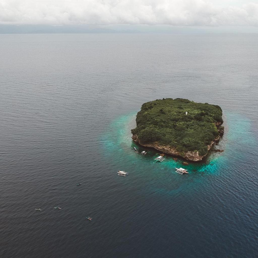 40 Epic Philippines Bucket List Destinations You’ll Regret Missing 31 moalboal