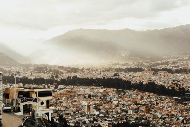 Best Things to do in Ecuador (Backpacking Ecuador Travel Guide) 8 Things To do in Ecuador, places to visit in Ecuador, Ecuador travel guide, Ecuador travel itinerary, guinea pig food, where to stay in Ecuador