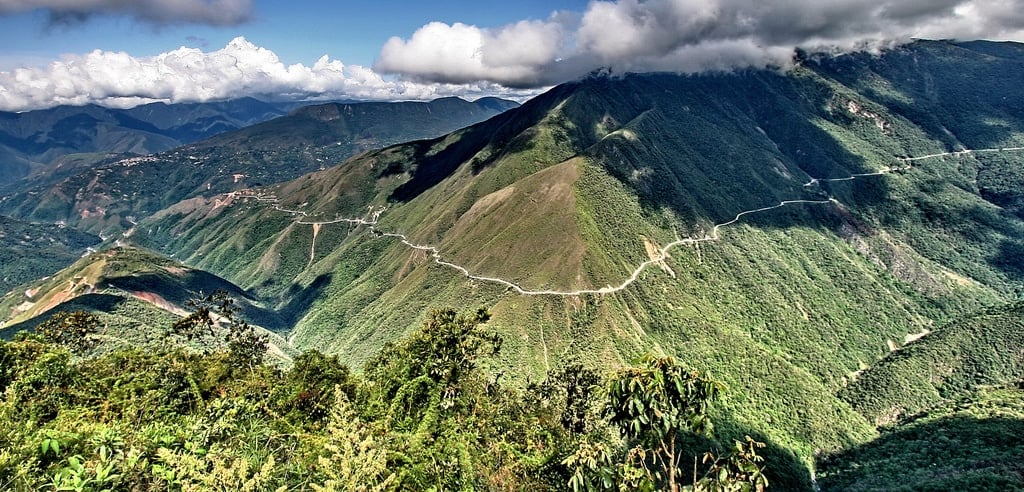 backpacking Bolivia, things to do in Bolivia, food to try in Bolivia, best time to visit Bolivia, Plces to visit in Bolivia