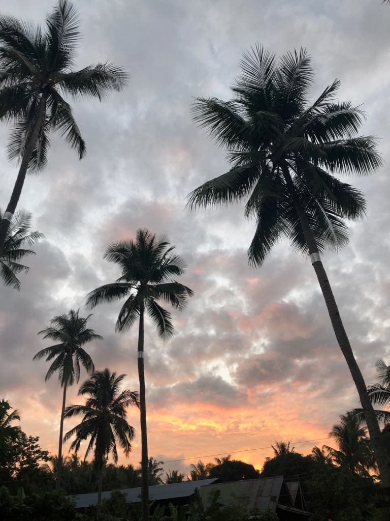 How to get to Camiguin, camiguin tourist spots, things to do in Camiguin, Camiguin travel guide, where to sleep in Camiguin, food travel budget in Camiguin, Daily travel budget in Camiguin, Ysla Beach