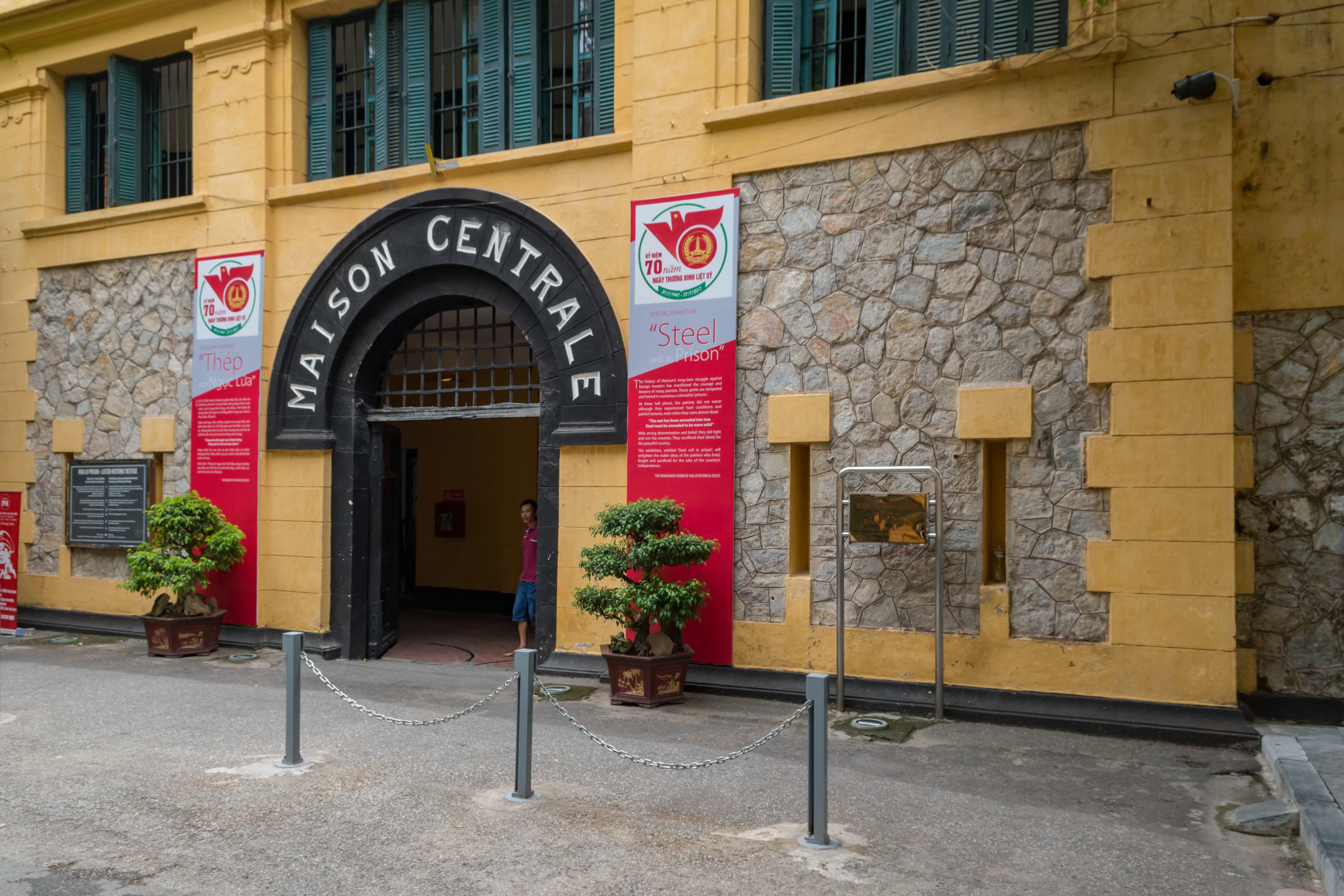 5 Off the Beaten Path experiences in Hanoi 6 Hoa Lo Prison, off the beaten path experiences in Hanoi