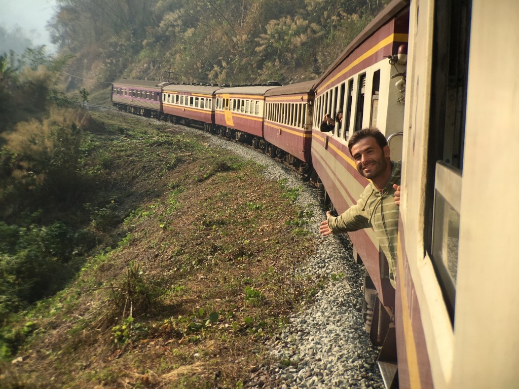 Instagrammable Places in Thailand, train to ayutthaya