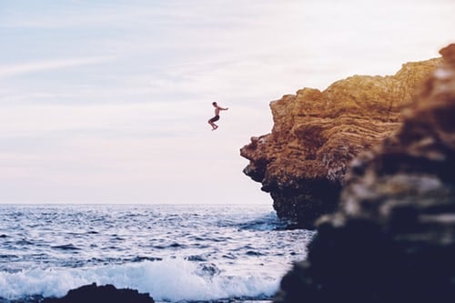 Cliff jumping in Siargao