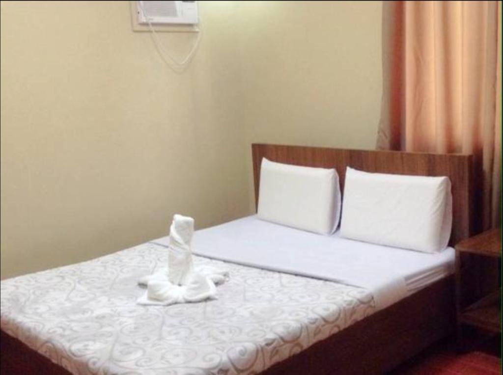 20 Best Hotels in Bacolod: Where to Stay in Bacolod 4 Where to stay in Bacolod, East Square Inn, cheap hotels in Bacolod