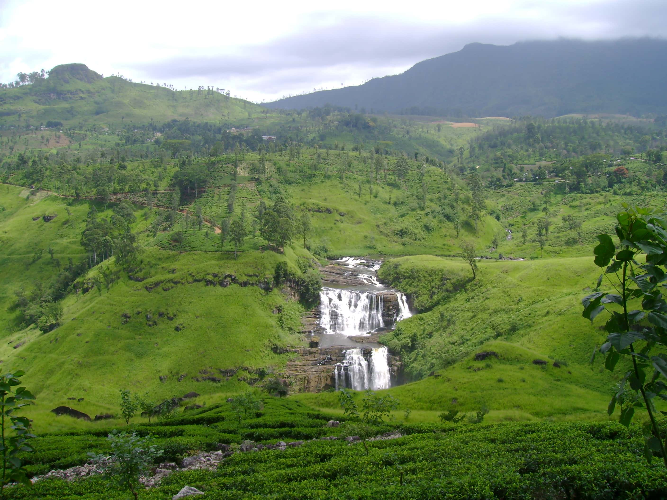 Sri Lanka Bucket List - 25 Best Places to Visit in Sri Lanka 9 Sri Lanka tourist spots, Nuwara Eliya