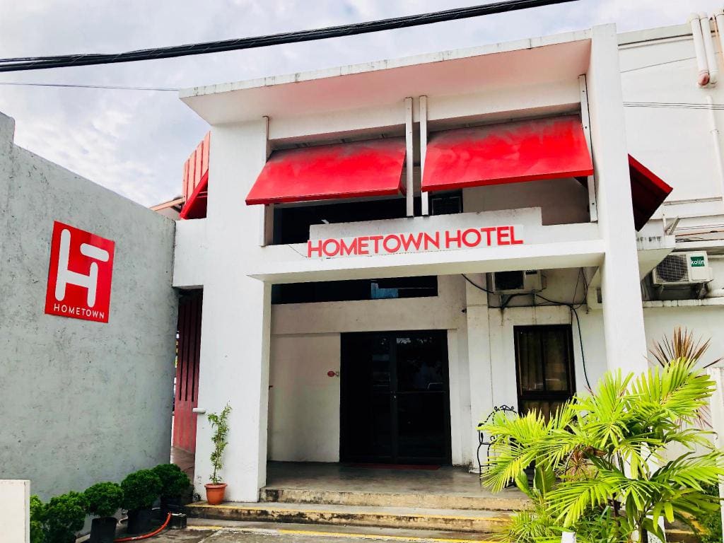 20 Best Hotels in Bacolod: Where to Stay in Bacolod 10 Hometown Hotel Bacolod, hotels in bacolod, hotels in bacolod city, cheap hotels in bacolod