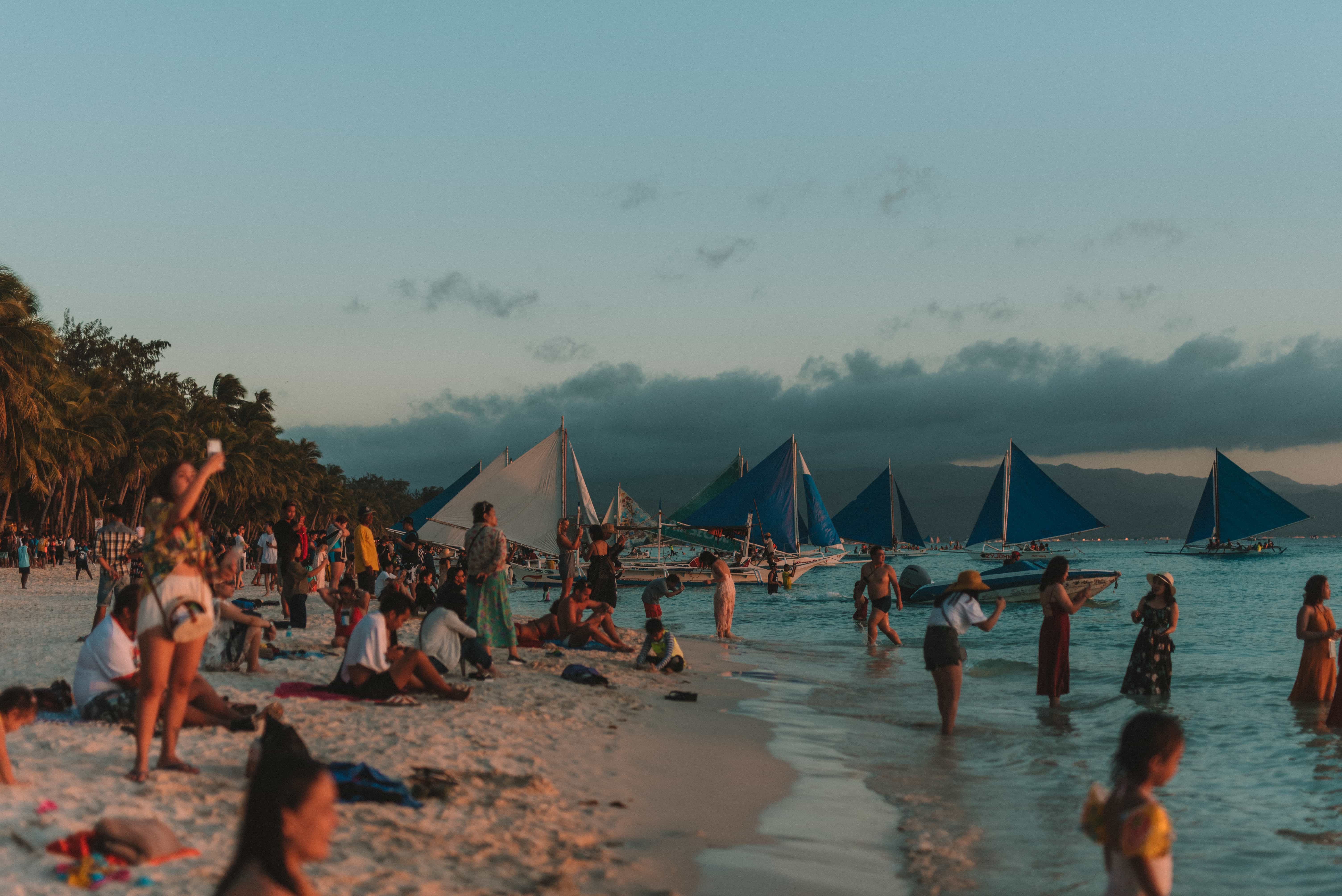 Best Station in Boracay Island 4 station 2 Boracay Island, best station in Boracay Island, Things to do in Boracay Island, Boracay island travel guide, budget travel in boracay island, Boracay Island, sunset in Boracay, busy sunset white beach boracay