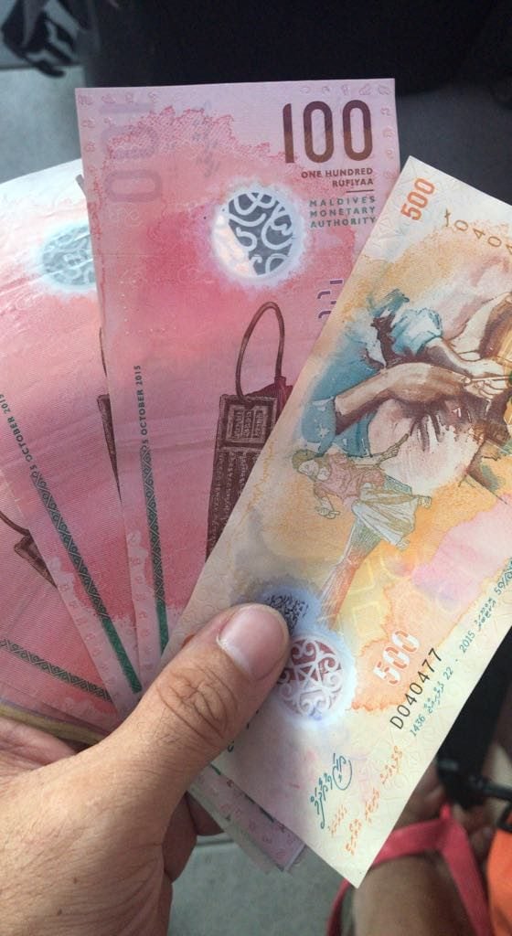18 Awesome Things to do in Dhiffushi Island (Travel Guide) 5 Cash in Maldives, Dhiffushi travel guide, things to do in Dhiffushi, Dhifushi Island