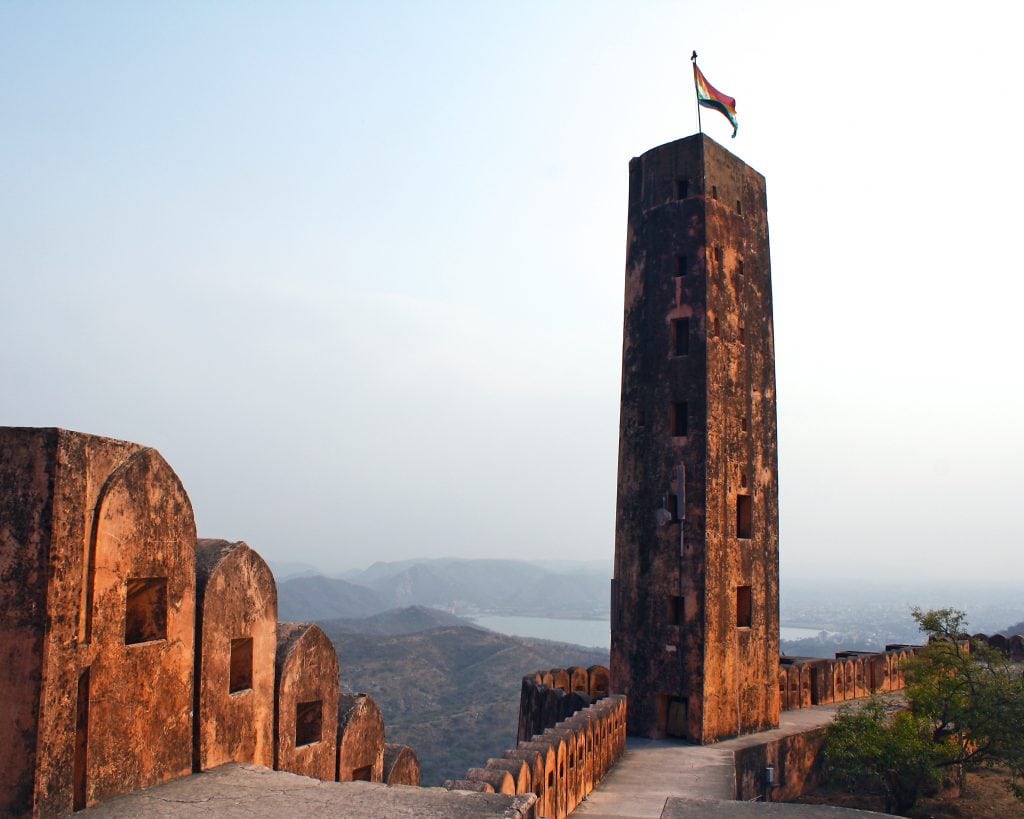 10 Cool Things to do in Jaipur (Travel Guide) 10 things to do in Jaipur, Jaipur travel guide,Tiger Fort or Nahargarh Fort,