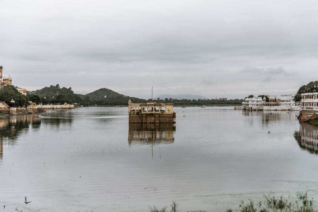  Udaipur travel guide, things to do in Udaipur,, Lake Pichola