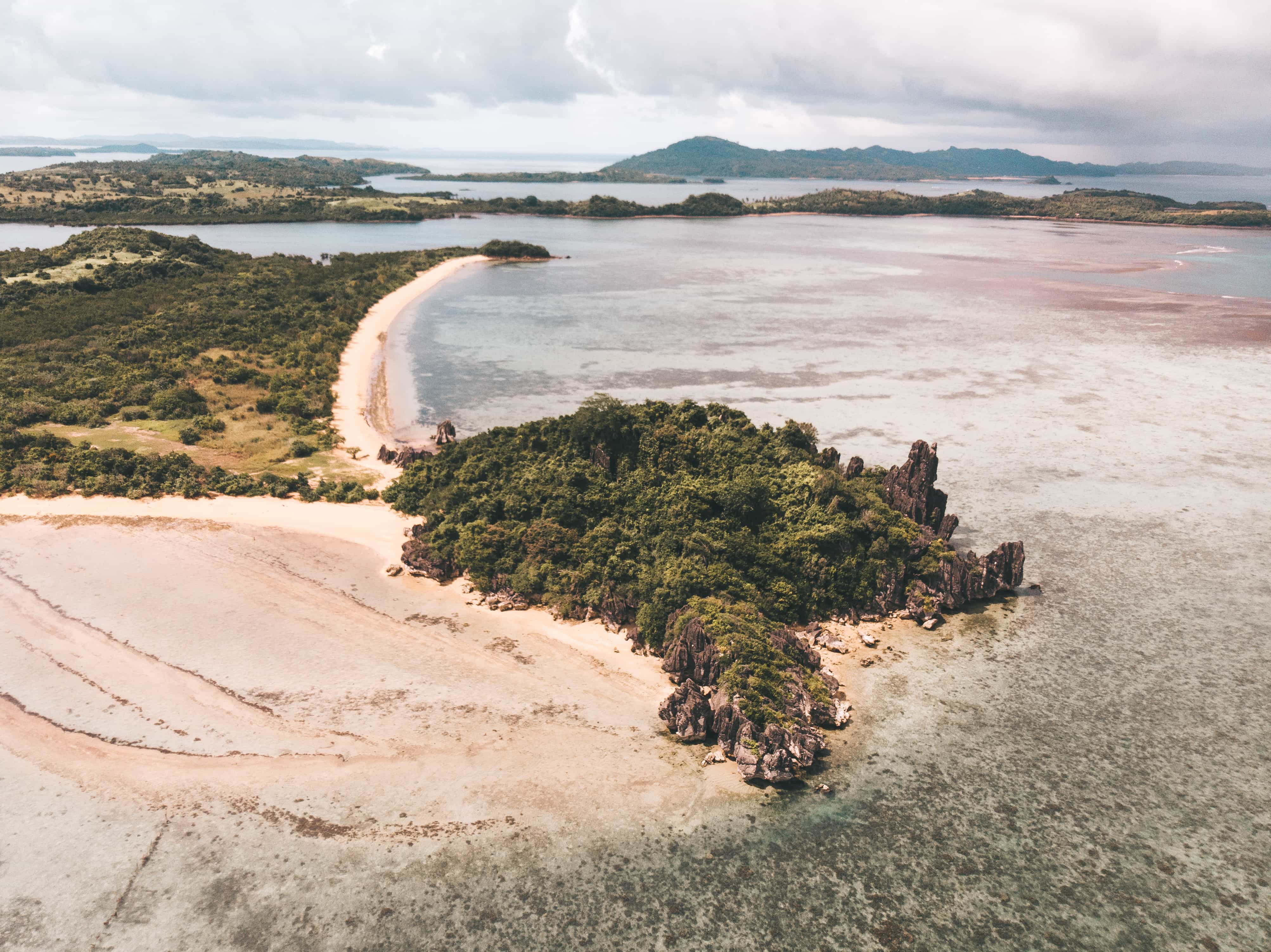 Sabitang Laya, Caramoan tourist spots, Caramoan travel guide