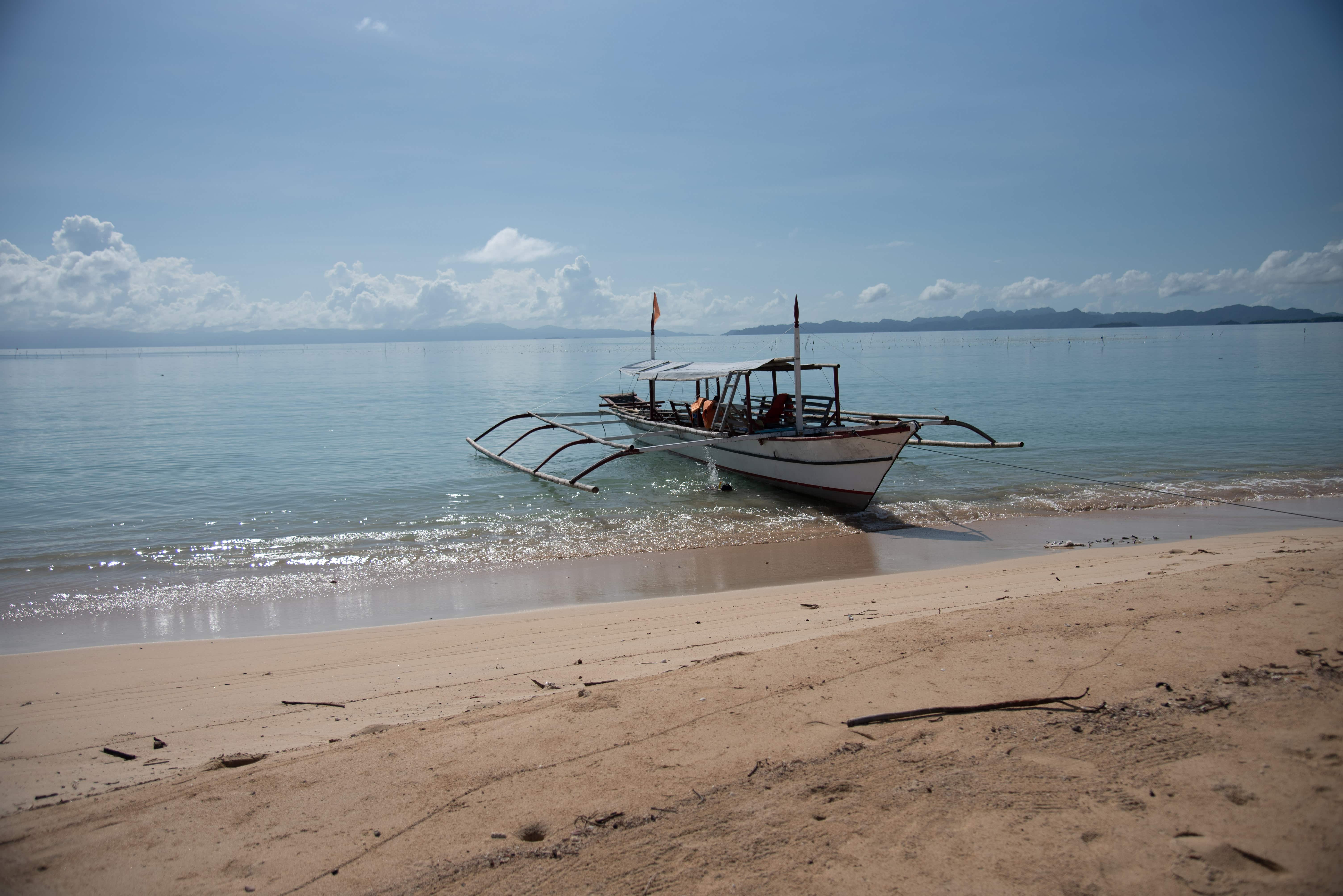 Caramoan tourist spots, Caramoan travel guide, Cotivas Beach, 