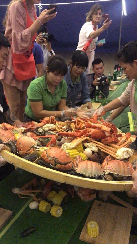 things to do in Sanya, Sanya travel guide, eating seafood