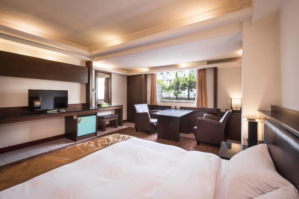 Where To Stay in Taichung - 15 Best Hotels in Taichung Taiwan 13 The Enterpriser Hotel,
hotels in taichung, taichung hotels, where to stay in taichung, taichung hotles, cheap hotels in taichung, hotels in taichung taiwan