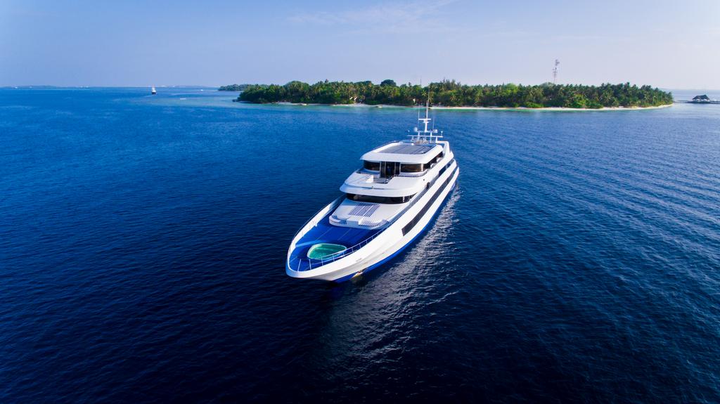 Male Hotels: 15 Best Hotels in Male (Near Male Airport) 4 Botel Ritrella, hotels in male, male hotels, hotels near male airport