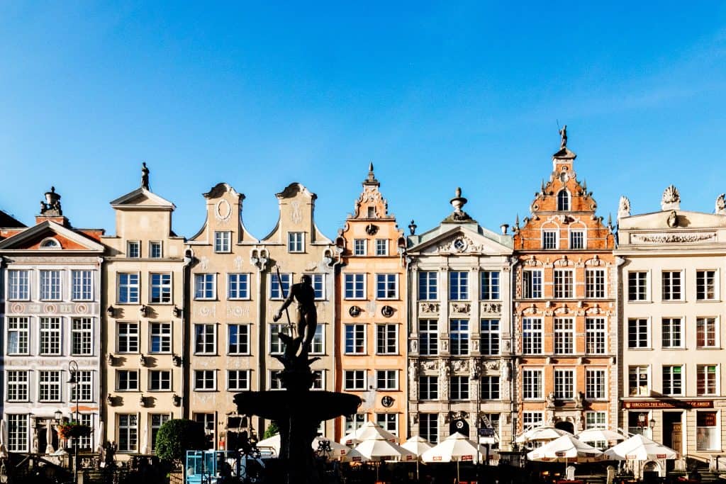 Getting a Poland SIM Card in 2024: Prepaid SIM Card in Poland 2 poland tourist sim card, poland sim card, prepaid sim card poland, sim card poland, poland sim card for tourist, food budget travel in poland, sim card Warsaw airport, cheapest sim card in Poland