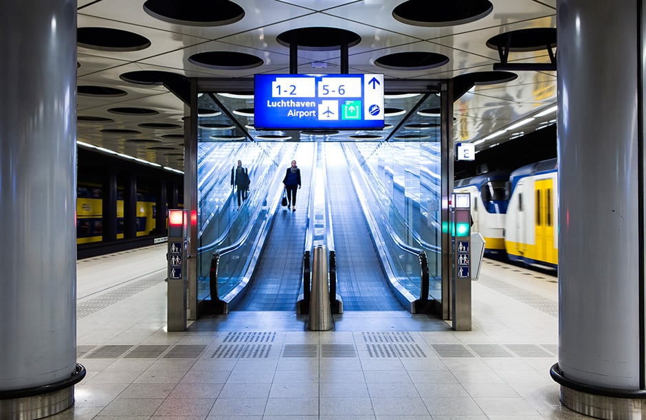 TRAIN FROM AMSTERDAM AIRPORT,  amsterdam airport to city, amsterdam airport to city center, amsterdam airport train, amsterdam airport shuttle, train from schipol to amsterdam, amsterdam airport to city train, Schiphol airport to amsterdam, train from amsterdam airport to city center, How To Get From Amsterdam Airport To City Center