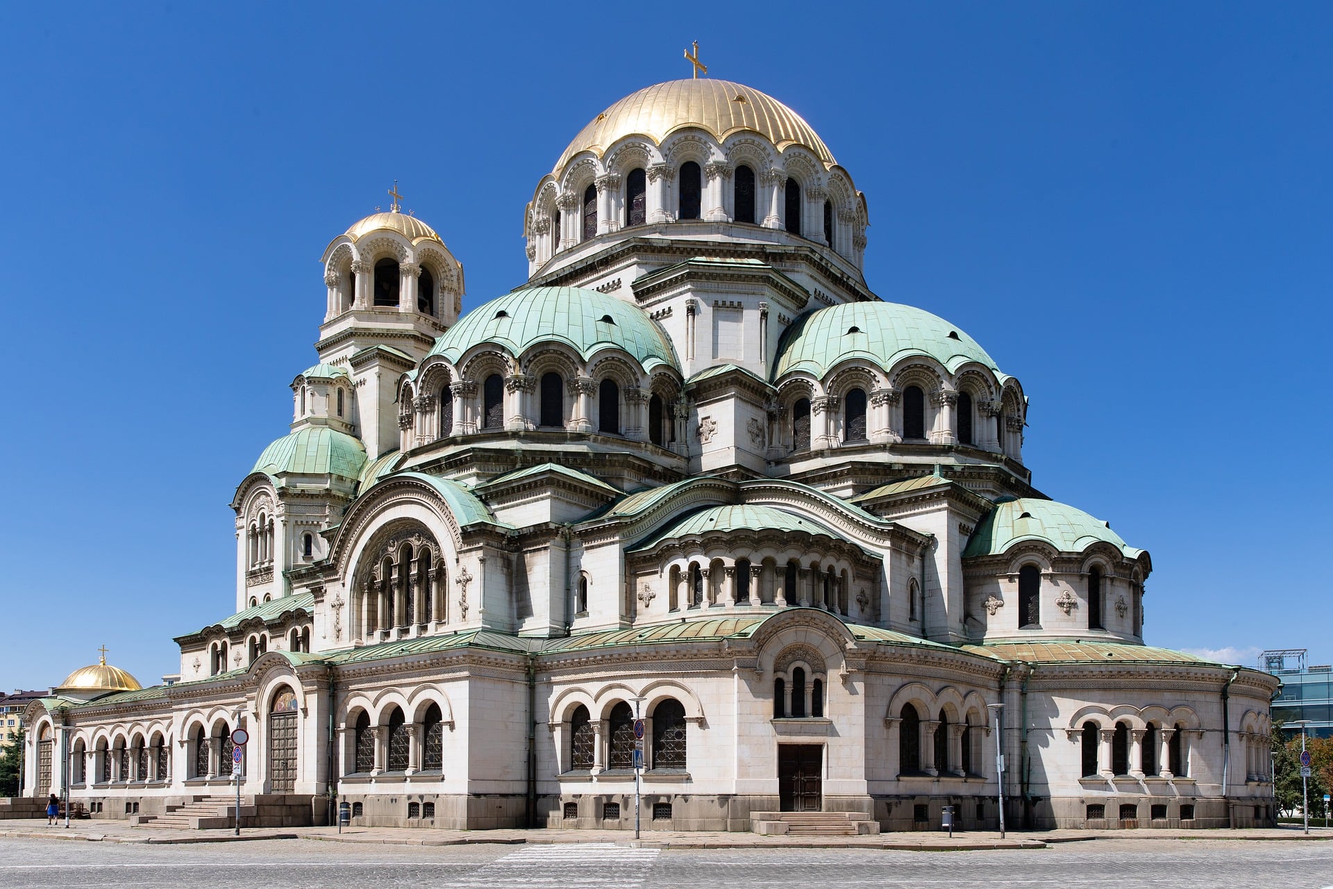The 13 Most Overrated Cities in Europe—According to Travelers 8 8 Worst Cities To Travel In Europe, 10 Incredible Beautiful Cheap Destinations in Europe - Best Tips For Budgeting in Europe