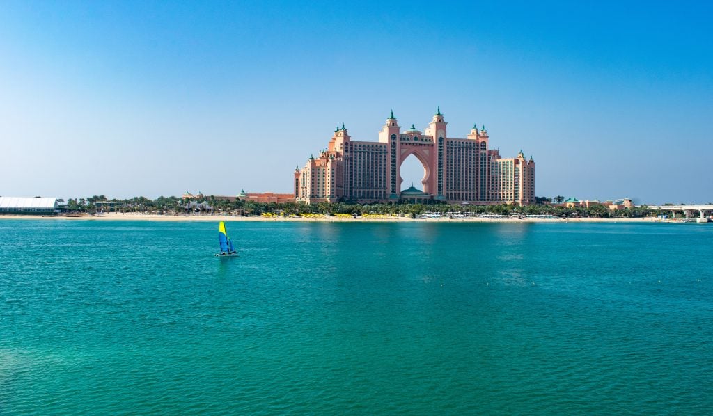 Bahamas Travel Tips, things to know before visiting Bahamas, facts about Bahamas, Atlantis Paradise Island