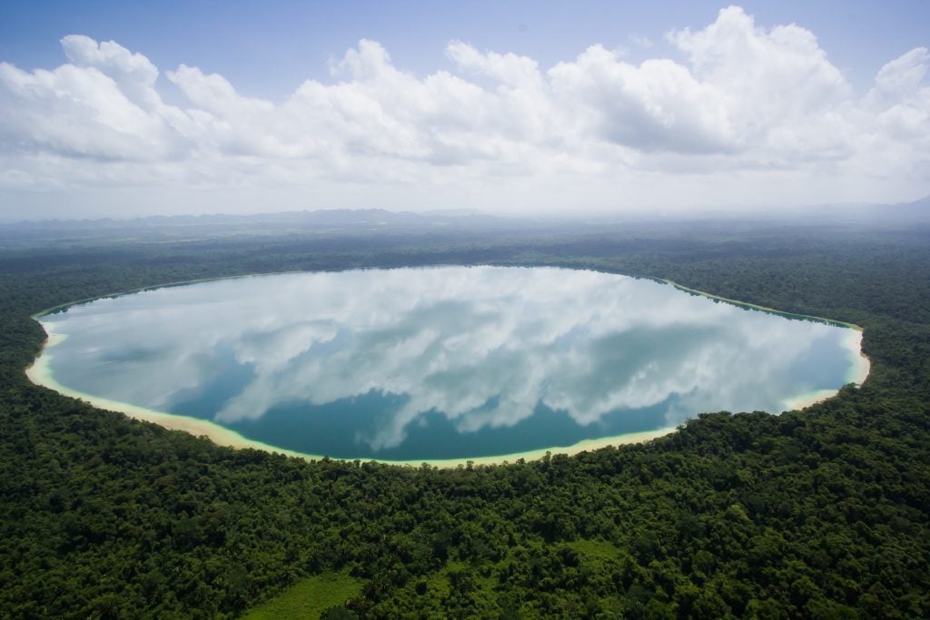 most instagrammable places in Guatemala, instagrammable spots Guatemala, Laguna Lachua