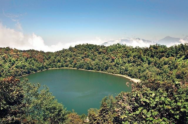 
most instagrammable places in Guatemala, instagrammable spots Guatemala, Laguna de Chicabal
