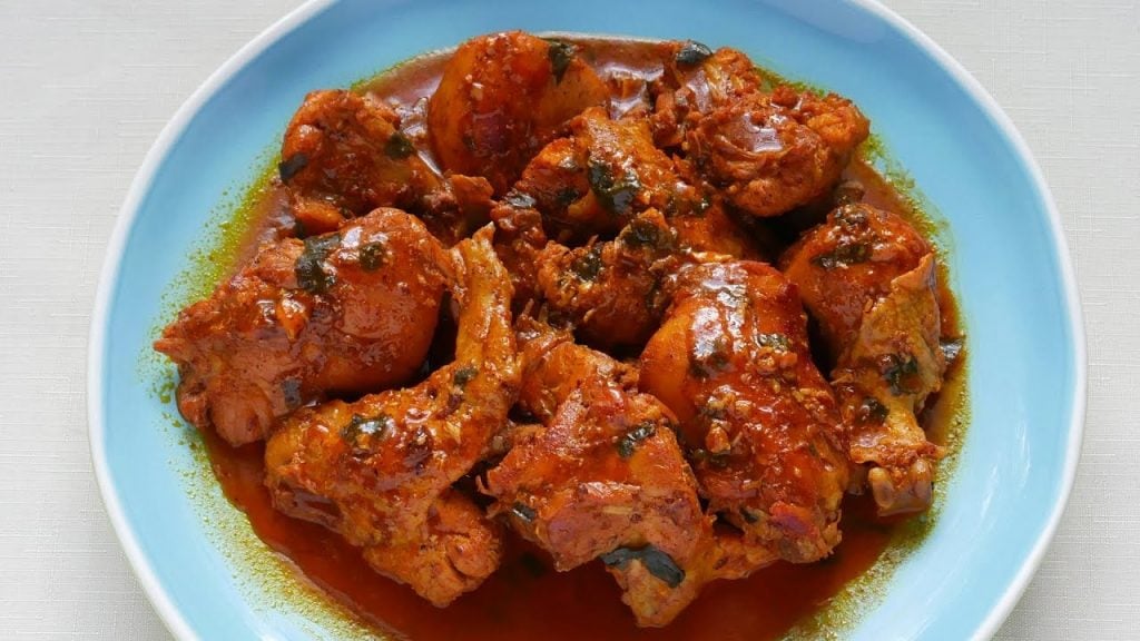Belize Travel Tips, things to know before visiting Belize, facts about Belize, Stewed Chicken Belize