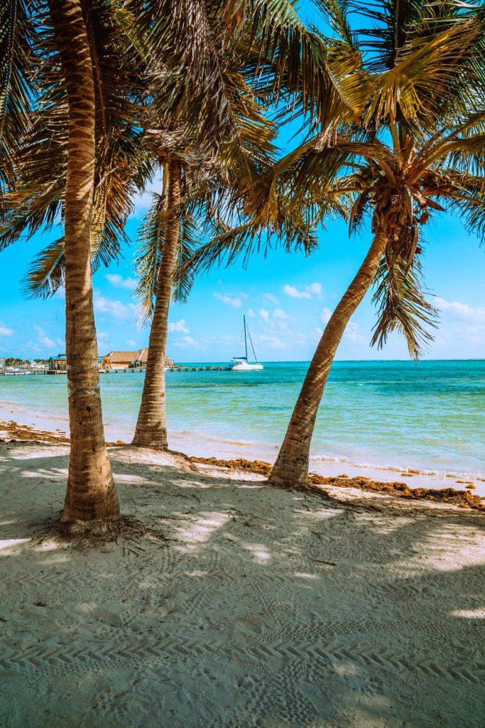 Belize Travel Tips, things to know before visiting Belize, facts about Belize, Ambergris Caye
