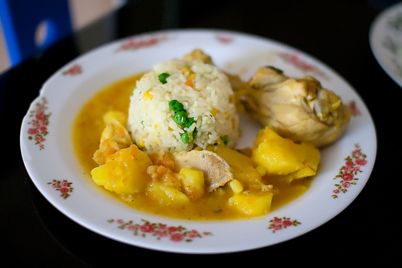 Sudado de Pollo, food in Colombia, Colombian food, traditional food in Colombia, Colombian dishes, Colombian cuisine
