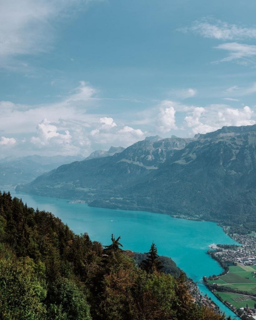 How To Get From Zurich Airport To Interlaken - All Possible Ways, How To Get From Basel Airport To Interlaken - All Possible Ways