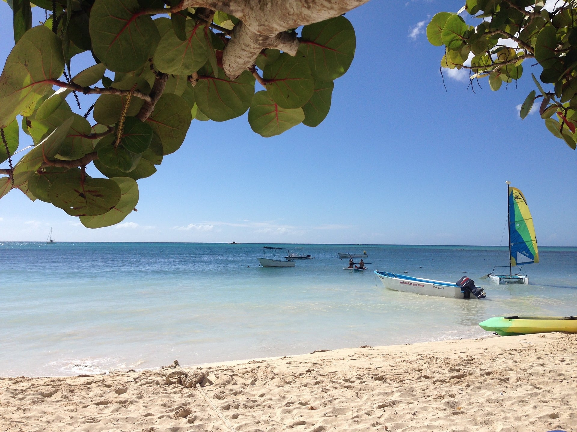 How To Get From Santo Domingo Airport To La Romana - All Possible Ways