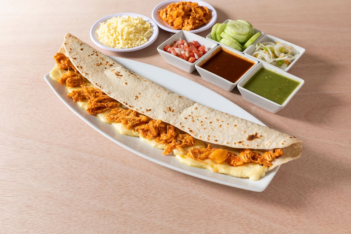 MEXICAN DISHES, FOOD IN MEXICO, MEXICAN CUISINE, MEXICAN FOODS, MACHETES