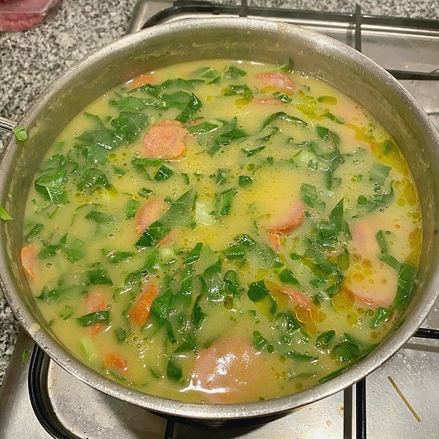 Caldo Verde,Portuguese Food, Portuguese cuisine, traditional Portuguese food, food in Portugal, Portuguese dishes