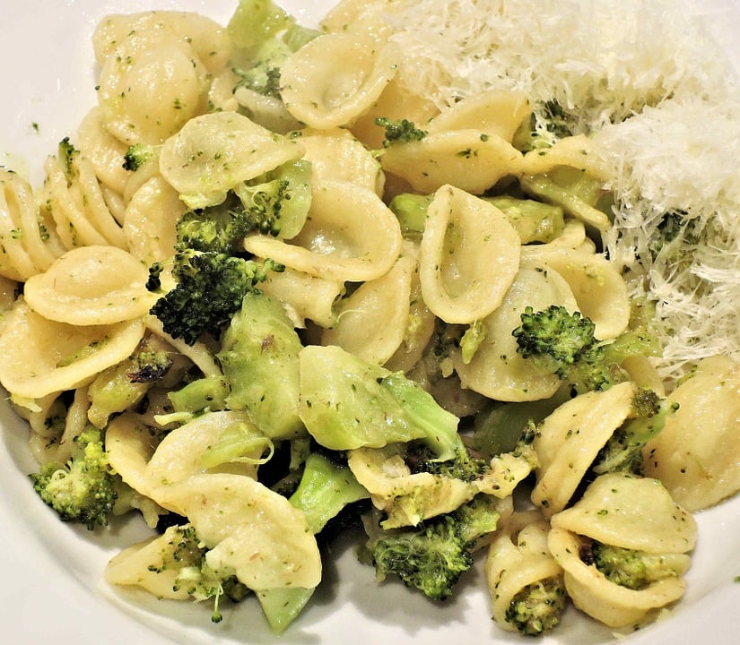 How To Make Homemade Orecchiette (Recipe Guide)