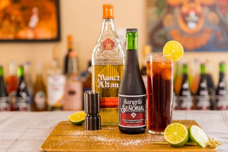 Mexican Drinks - 20 Best Mexican Beverages And Non Alcoholic Drinks In Mexico 12 Mexican drinks, Non-alcoholic drinks in Mexico, Mexican beverages, Sangria Senorial