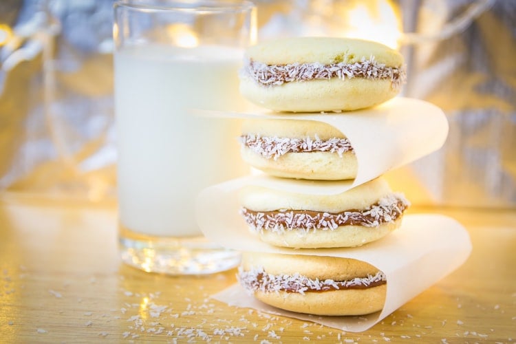 Peruvian Food, Peruvian cuisine, Traditional Peruvian Food, dessert in Peru, Peruvian dessert, Alfajores