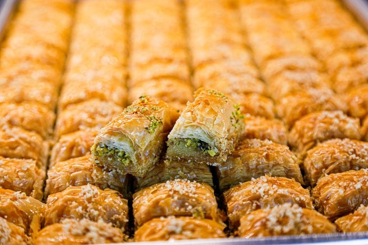 Bulgarian Food, Bulgarian cuisine, Traditional Bulgarian Food, food in Bulgaria, Bulgarian dishes, dessert in Bulgaria, Bulgarian dessert, Baklava