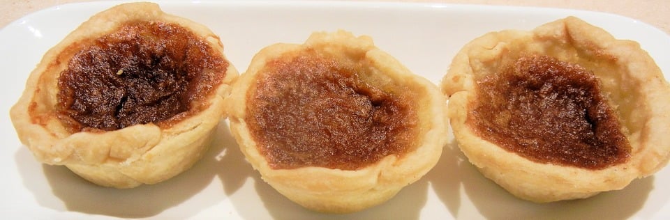Best Canadian Food - 35 Best Canadian Dishes And Traditional Food In Canada To Try 24 Canadian Food, Canadian cuisine, Traditional Canadian Food, food in Canada, Canadian dessert, dessert in Canada, Butter tarts