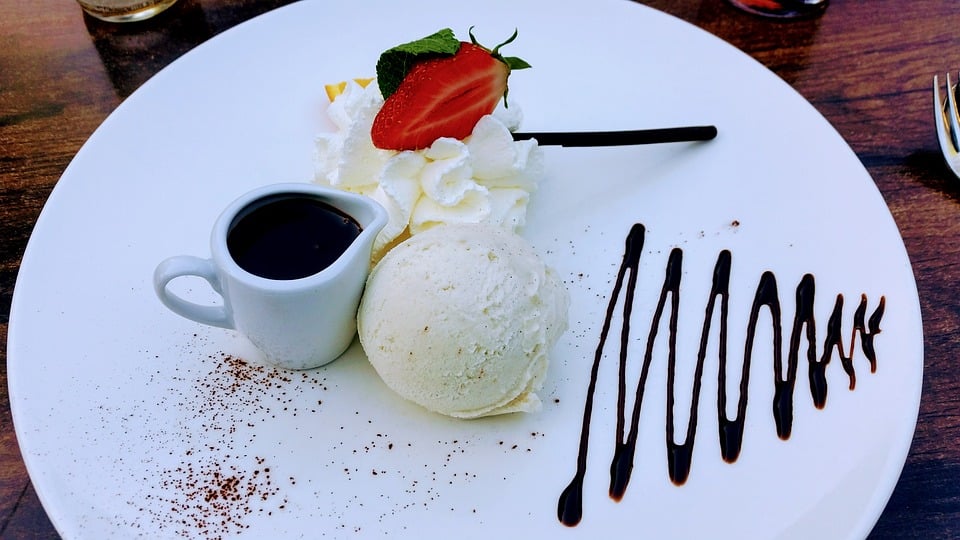 Belgium Food, Belgium cuisine, Traditional Belgium Food, dessert in Belgium, Belgium dishes, Belgian food, Belgian dishes, Belgian cuisine, Belgian desserts, La dame blanche