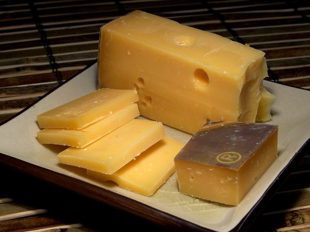 Aruba Food, Aruba cuisine, Traditional Aruba Food, food in Aruba, Aruba dishes, Aruban food, Aruban dishes, Aruban cuisine, Gouda Cheese