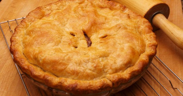 Maltese Food, Maltese cuisine, Traditional Maltese Food, food in Malta, Maltese dishes, Lampuki Pie