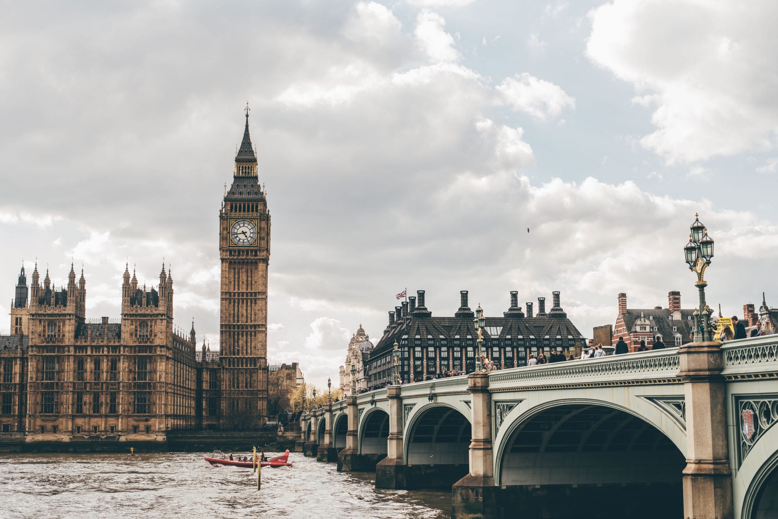 How To Get From Gatwick Airport To City Center - All Possible Ways, cheapest way from Gatwick airport to city center, gatwick airport to city center, london gatwick airport to city center
