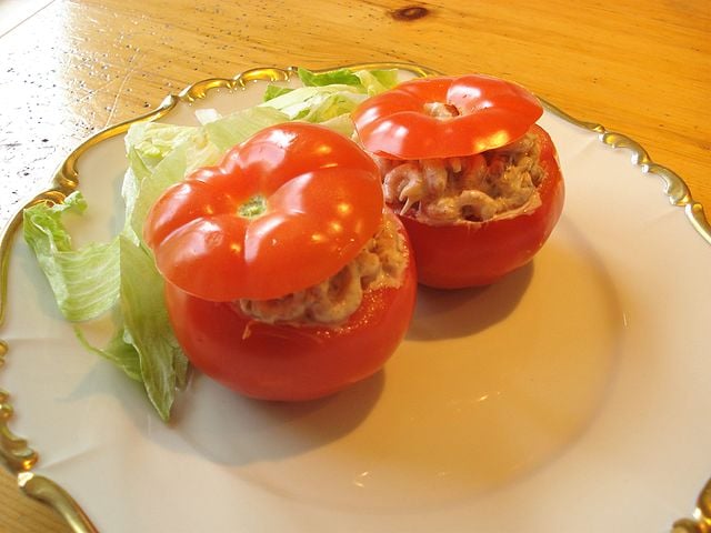 Belgium Food, Belgium cuisine, Traditional Belgium Food, food in Belgium, Belgium dishes, Belgian food, Belgian dishes, Belgian cuisine, tomato with shrimp
