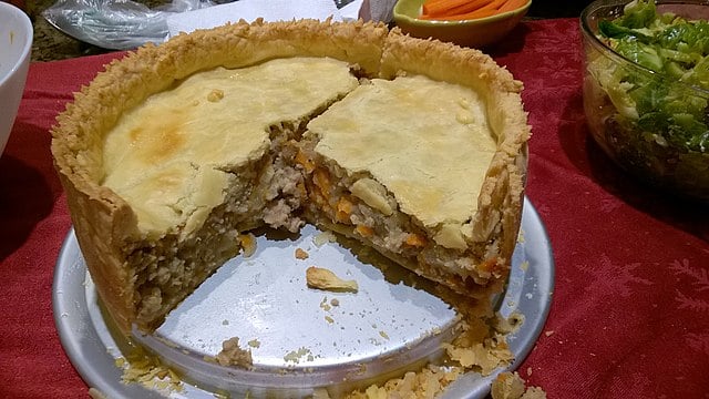 Best Canadian Food - 35 Best Canadian Dishes And Traditional Food In Canada To Try 10 Canadian Food, Canadian cuisine, Traditional Canadian Food, food in Canada, Canadian dishes, Tourtiere