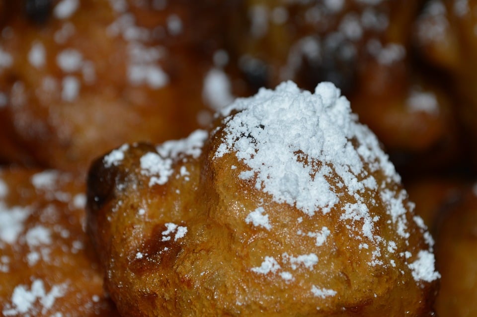 Best Croatian Food - 53 Best Croatian Dishes And Traditional Food In Croatia To Try 46 Croatia Dessert, Croatia cuisine, Traditional Croatia Food, desserts in Croatia, Croatian dishes, Croatian food, Croatian dishes, Croatian cuisine, Croatian dessert, fritule