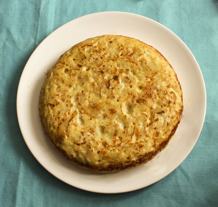 Slovenian Snacks, Traditional Slovenian dessert and snacks, Slovenia snacks, Slovenia cuisine, traditional dessert and snacks in Slovenia, Slovenian desserts, Slovenia desserts, frika omelette