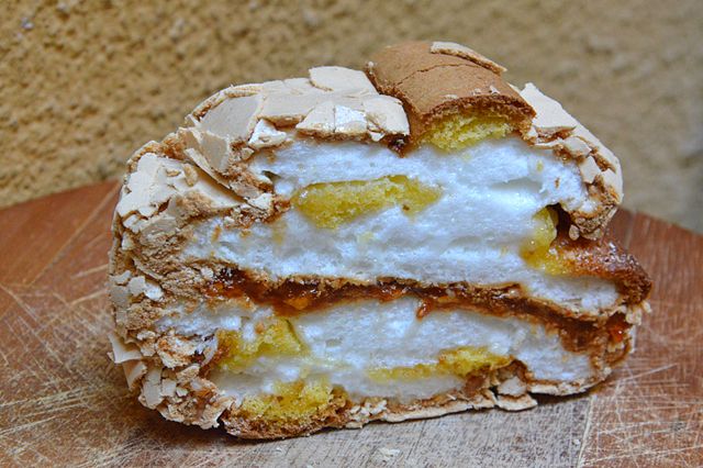 Austrian snacks, Traditional Austrian snacks and desserts, Austria snacks, Austrian desserts, traditional snacks and desserts in Austria, Austria desserts, Kardinalschnitte
