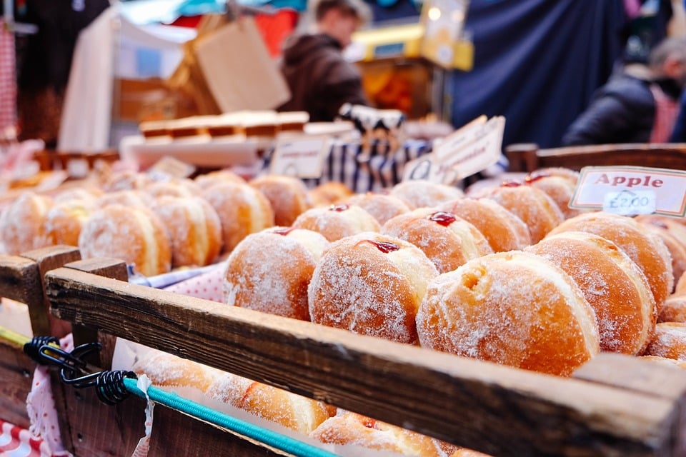 Polish Snacks, Traditional Polish Snacks and Desserts, traditional food in Poland, Poland Snacks, Polish Desserts, Poland Desserts, paczki