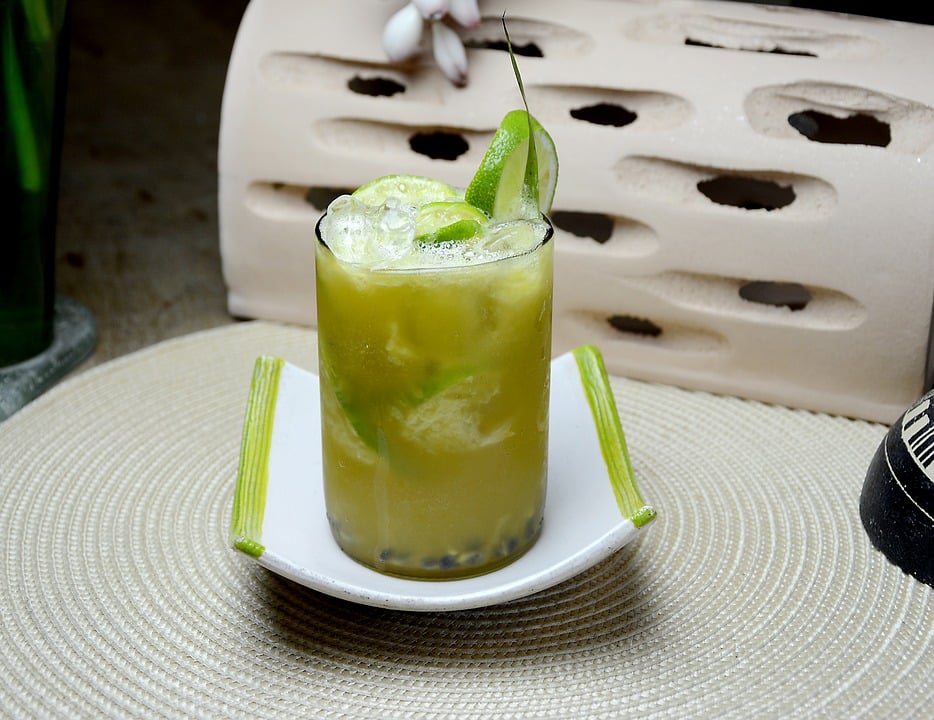 Forget About Drinking Margaritas and Try These Cocktails Instead (Recipe Guide)